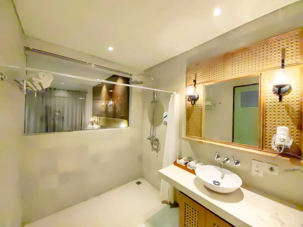 Fourteen Roses Boutique Hotel, Kuta
