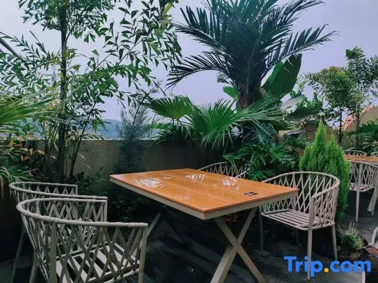 Yueyou Holiday S Hotel (Jiefang Road Riverside Park)