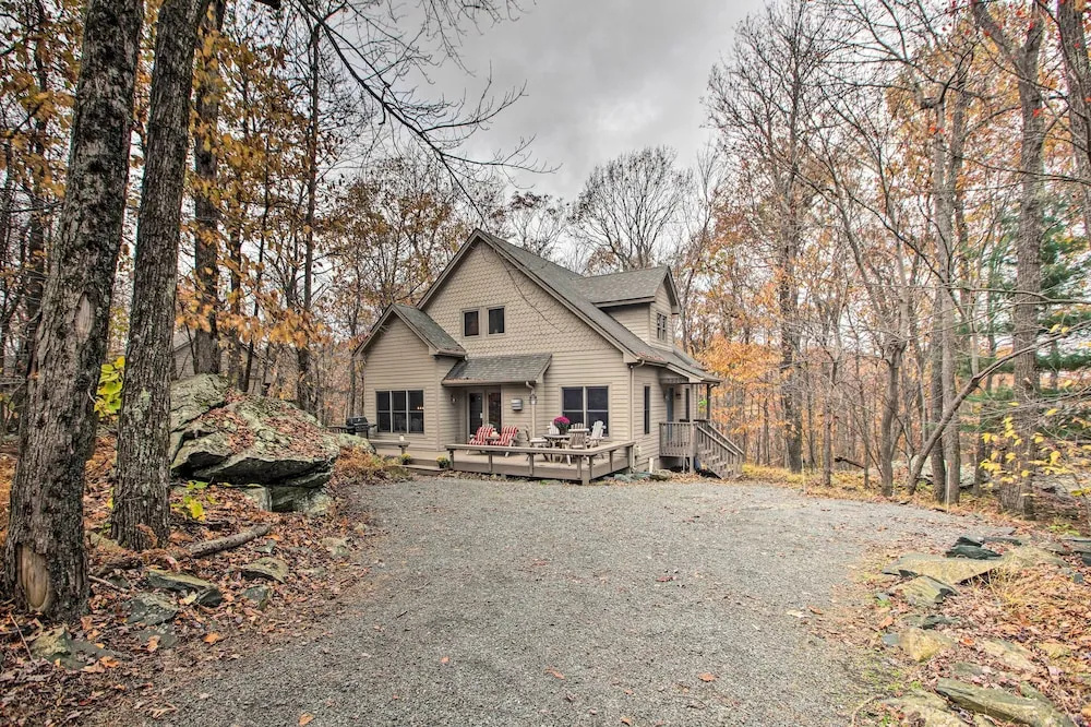 Wintergreen Resort Cabin: Near the Slopes!