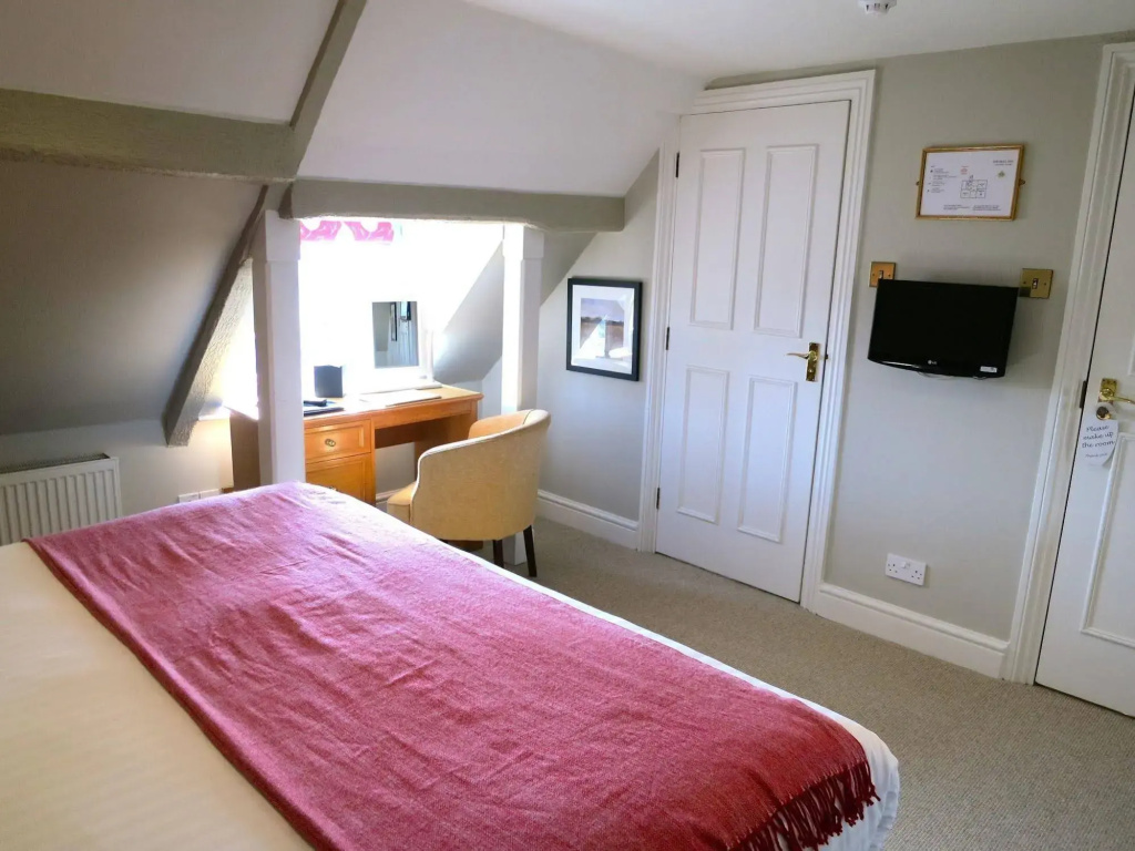 The Bell Inn Hotel
