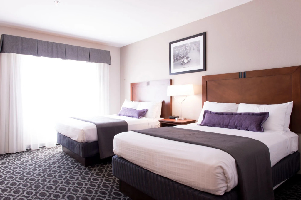 Bluemont Hotel