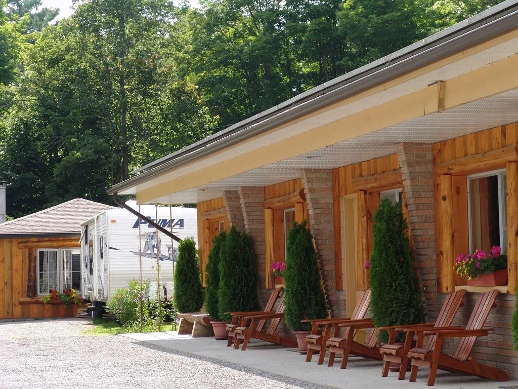 The Highlands Motel