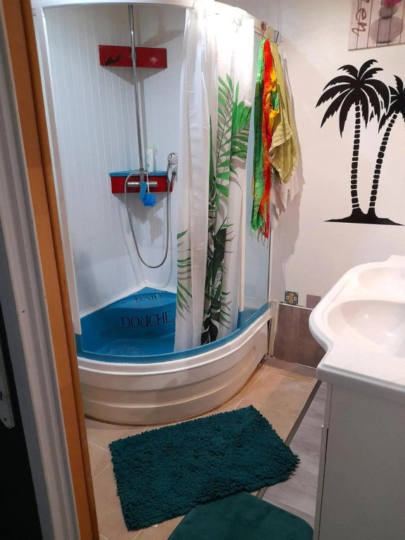 Maison charmante à Saint-Pierre avec parking et Wi-Fi