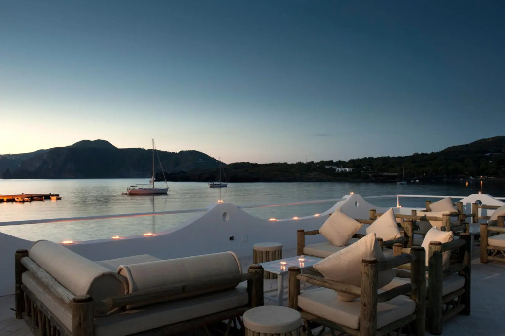 Mercure Vulcano Mari Del Sud Resort