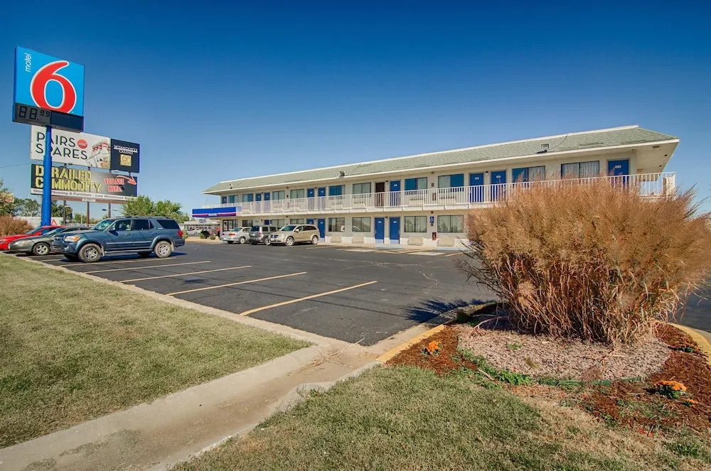 Motel 6 Joplin