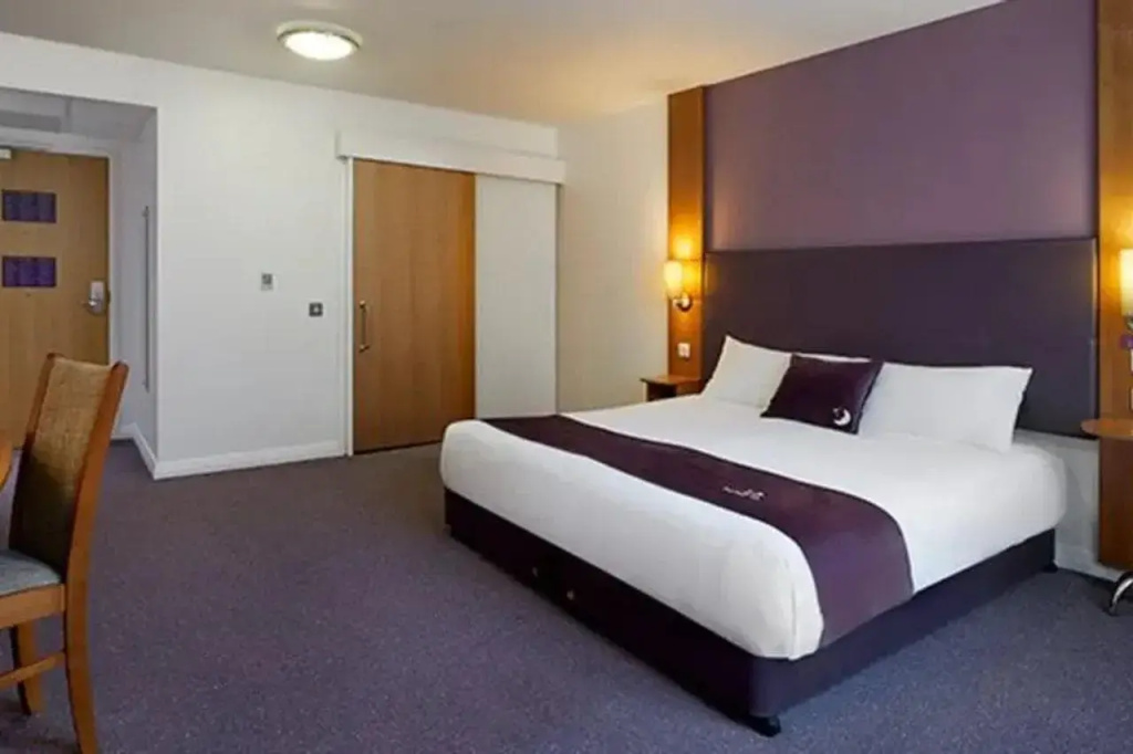 Premier Inn Manchester Altrincham