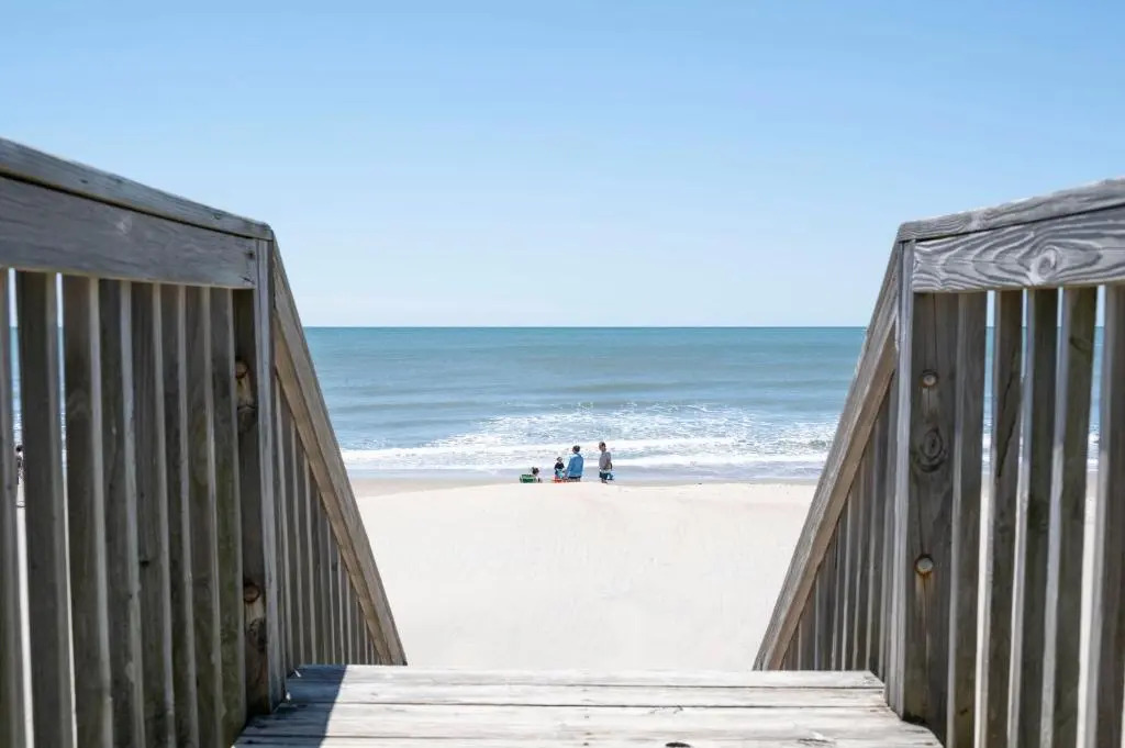 Windward Mark by Oak Island Accommodations