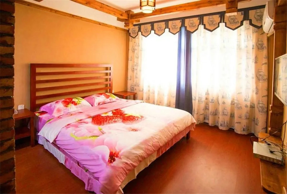 Golden Phoenix Hotel