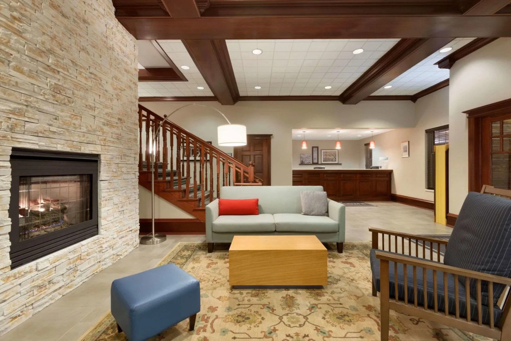 Country Inn & Suites by Radisson, Wausau, WI