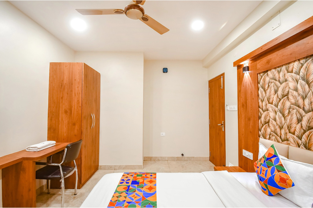 FabHotel Dreamworld Residency - Nr Bisarjan Ghat