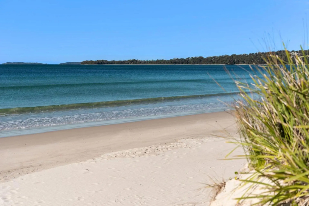 Sandy Toes by Experience Jervis Bay