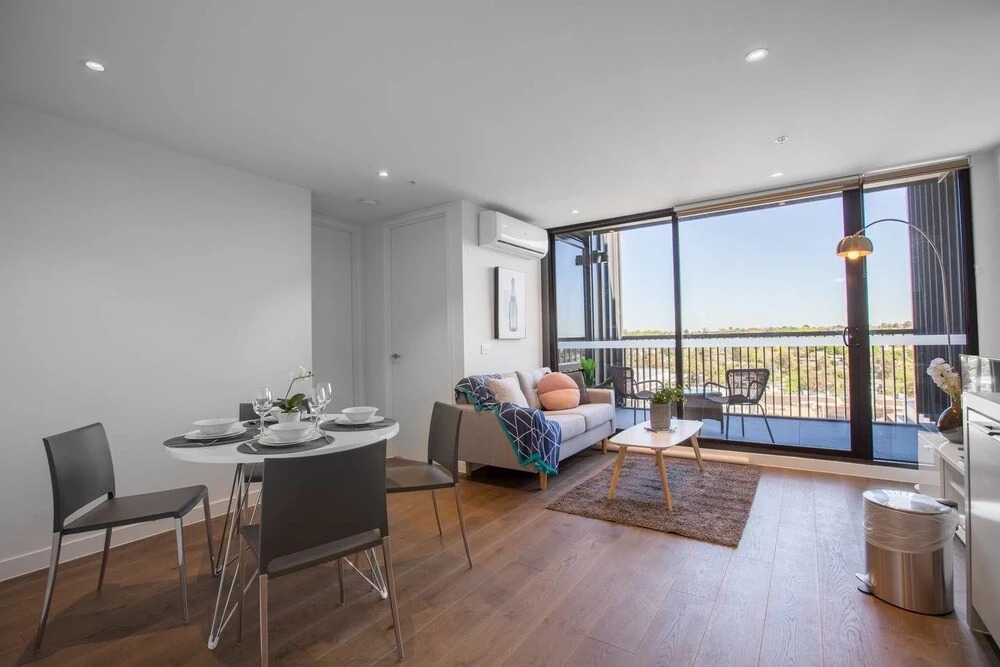 Wow Apartment In Boxhill Central Near Hospital