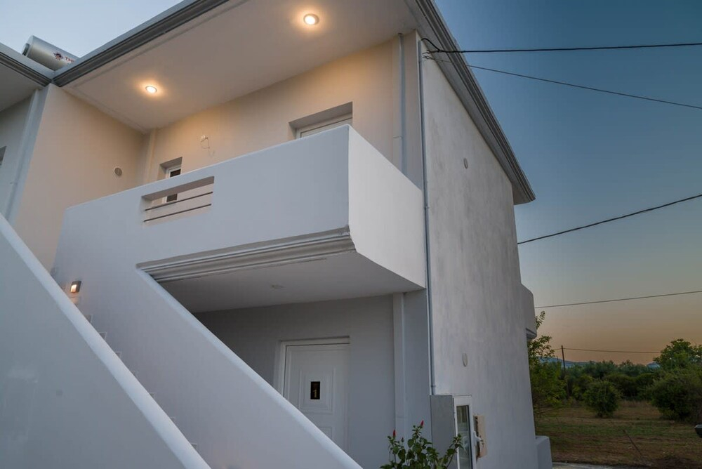 Diana s House 4 - Gytheio Sandy Beach Haven
