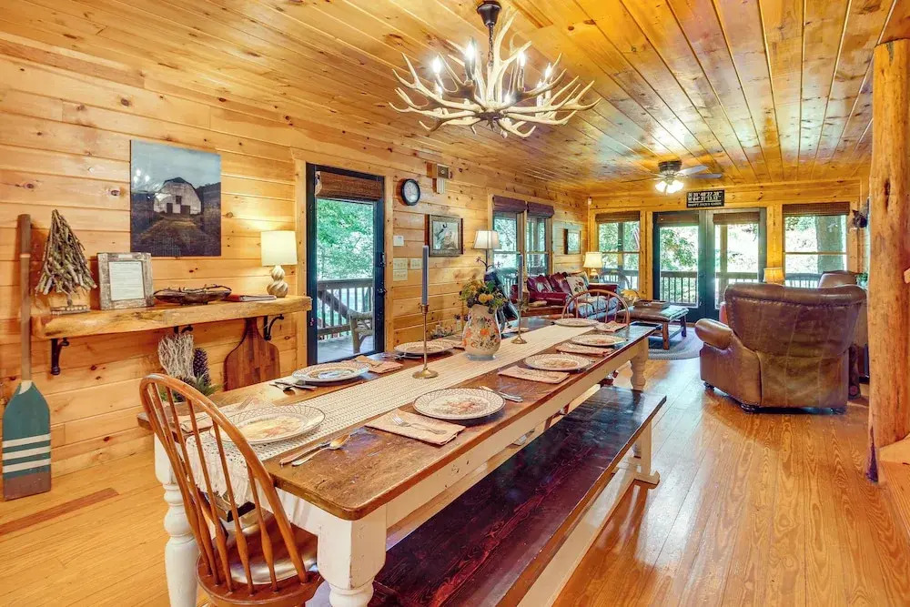 Serene Riverfront Escape in Ellijay, Georgia!
