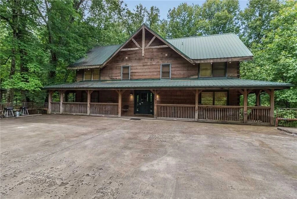 Big Bear 2 - Five Bedroom Cabin