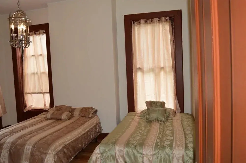 Williamsburg Hostel