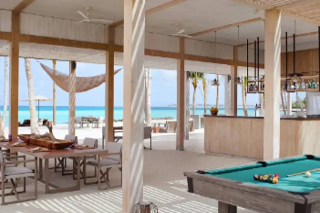The Ritz-Carlton Maldives, Fari Islands