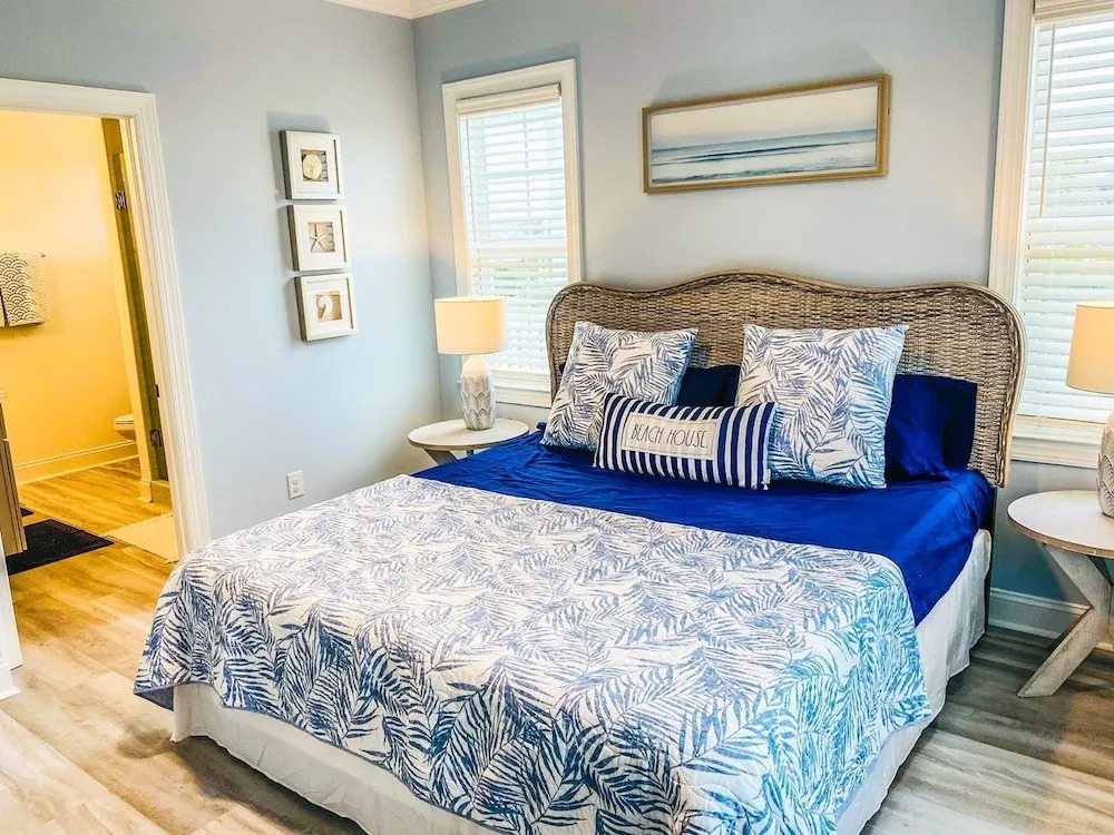 1030 Ocean 5 Bedroom Home by RedAwning