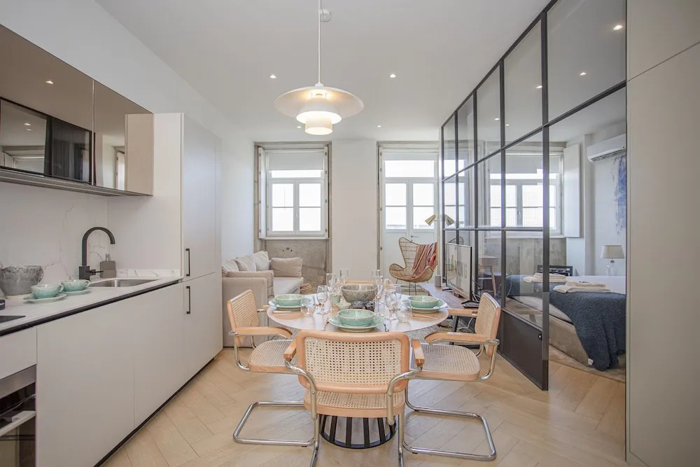 Modern Coastline Apartment