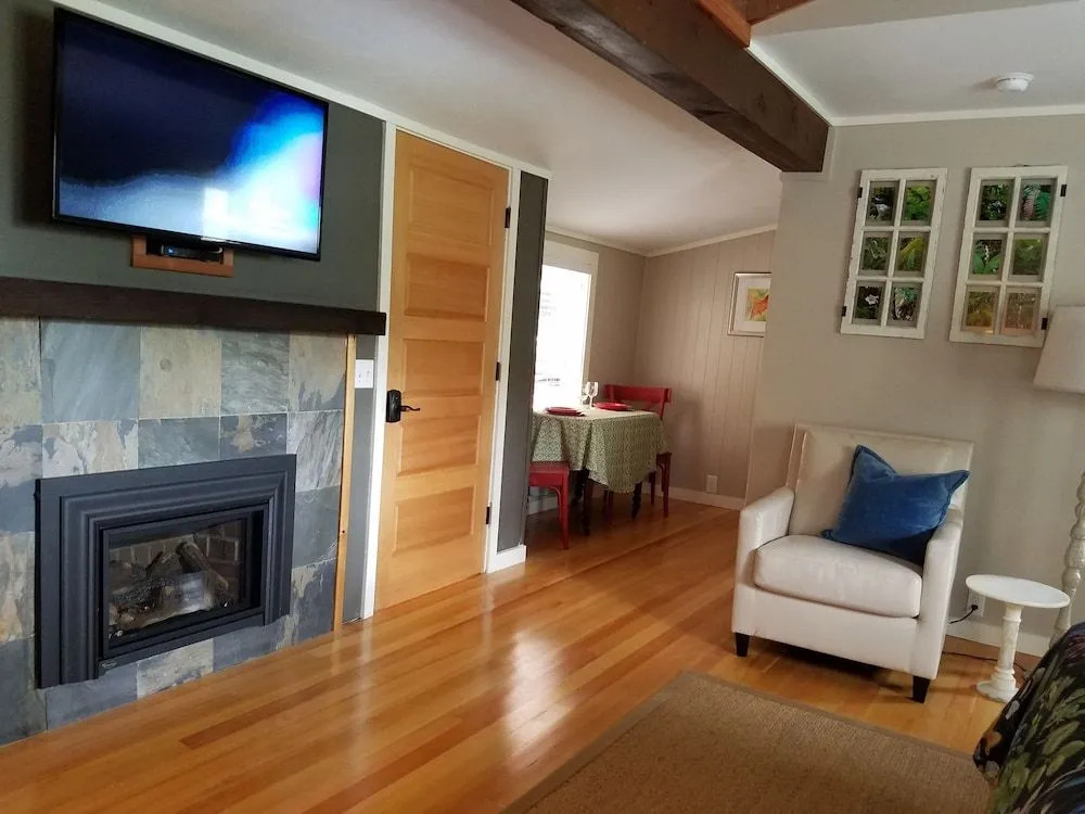 China Creek Cottages