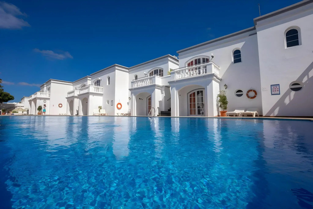 Apartamentos Corona Mar- Select Adults