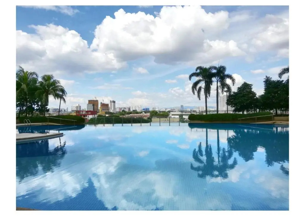 Subang City 8-9 pax l Walk Summit l 5-Min Sunway