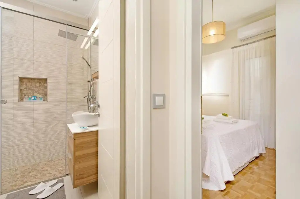 Ivory Luxury Suite by Corfuescapes