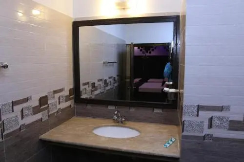 Gulberg Continental Hotel