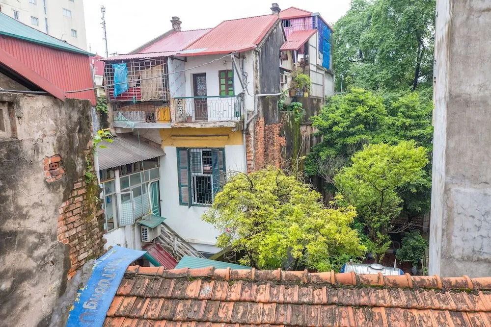 HighEnd Duplex w Balcony Hanoi Old Quarter by Ssens Homes