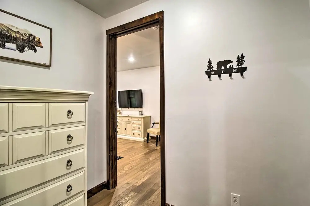 Porch, Fire Pit: 'pine View Retreat' in Lakeside!