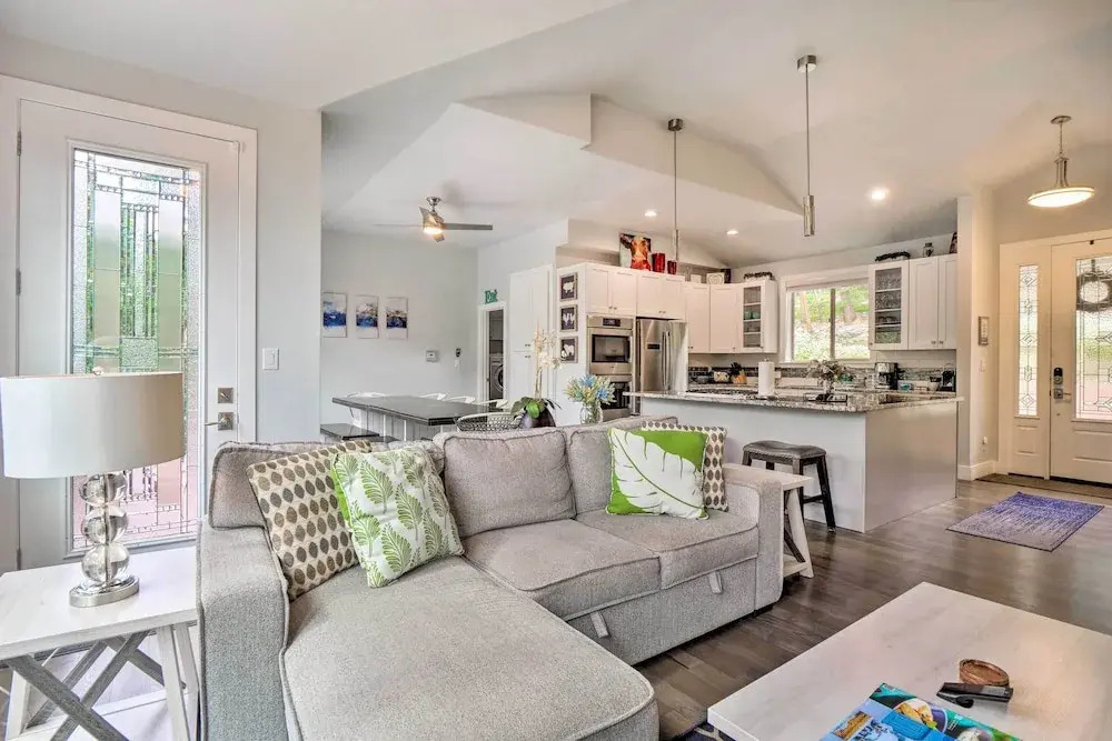 3 Mi to Ski Resort: Hot Tub Haven in Breckenridge!