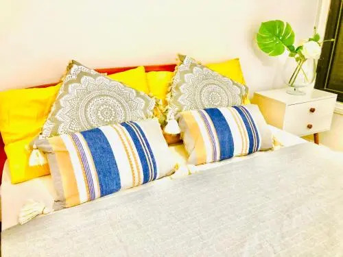 Sunbreeze Sea Side Beach House -150 meters to beach
