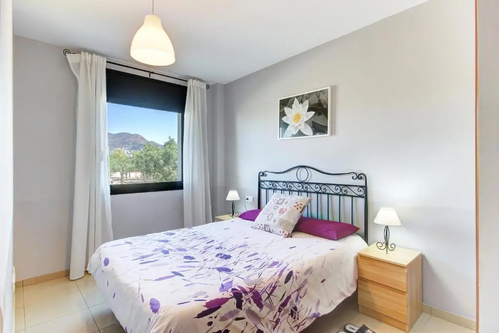 Mileni 2 2 1 1 Roses - Barneda Premium