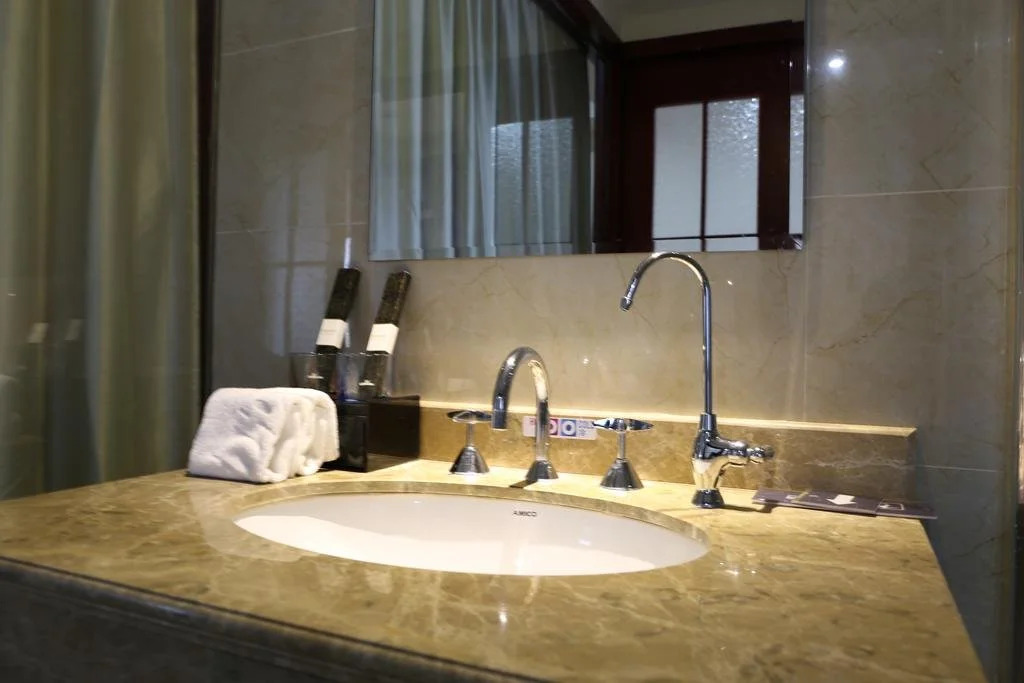 Dongjue Fengda Boutique Hotel