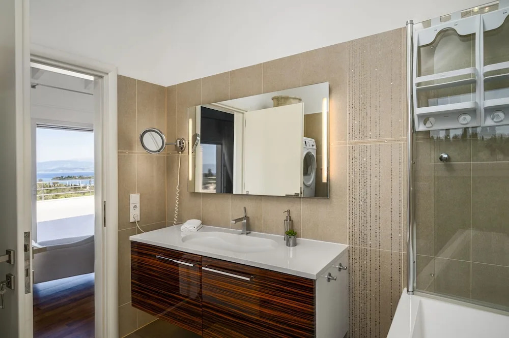 Euphoria Seaview Residences with Shared Pool by Konnect