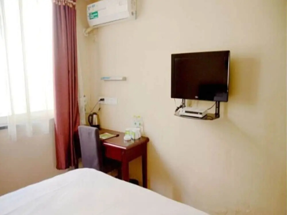 GreenTree Inn  Zhenjiang Dashikou Express Hotel