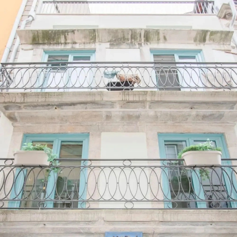 Liiiving in Porto - Boho Blue Home