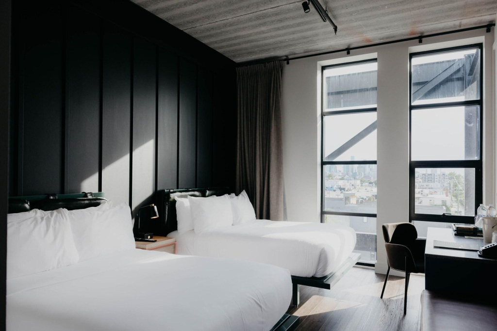Waymores Hotel Nashville
