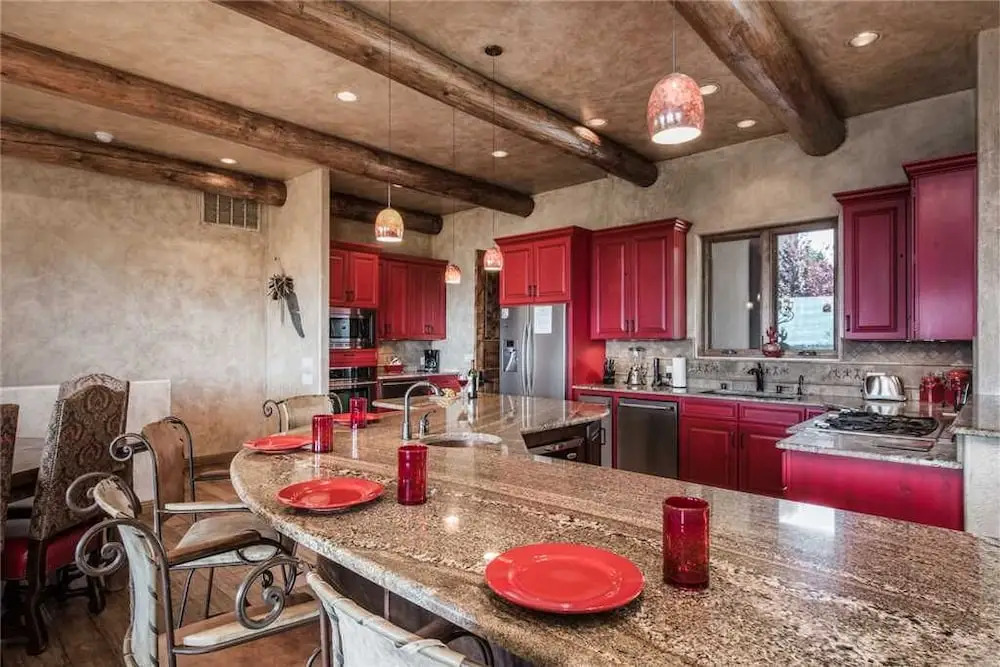 La Punta - Four Bedroom Cabin with Hot Tub