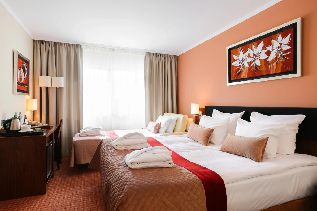 Avalon Hotel & Conferences