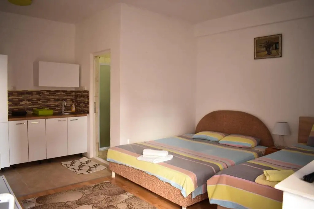 Apartments Argiroski