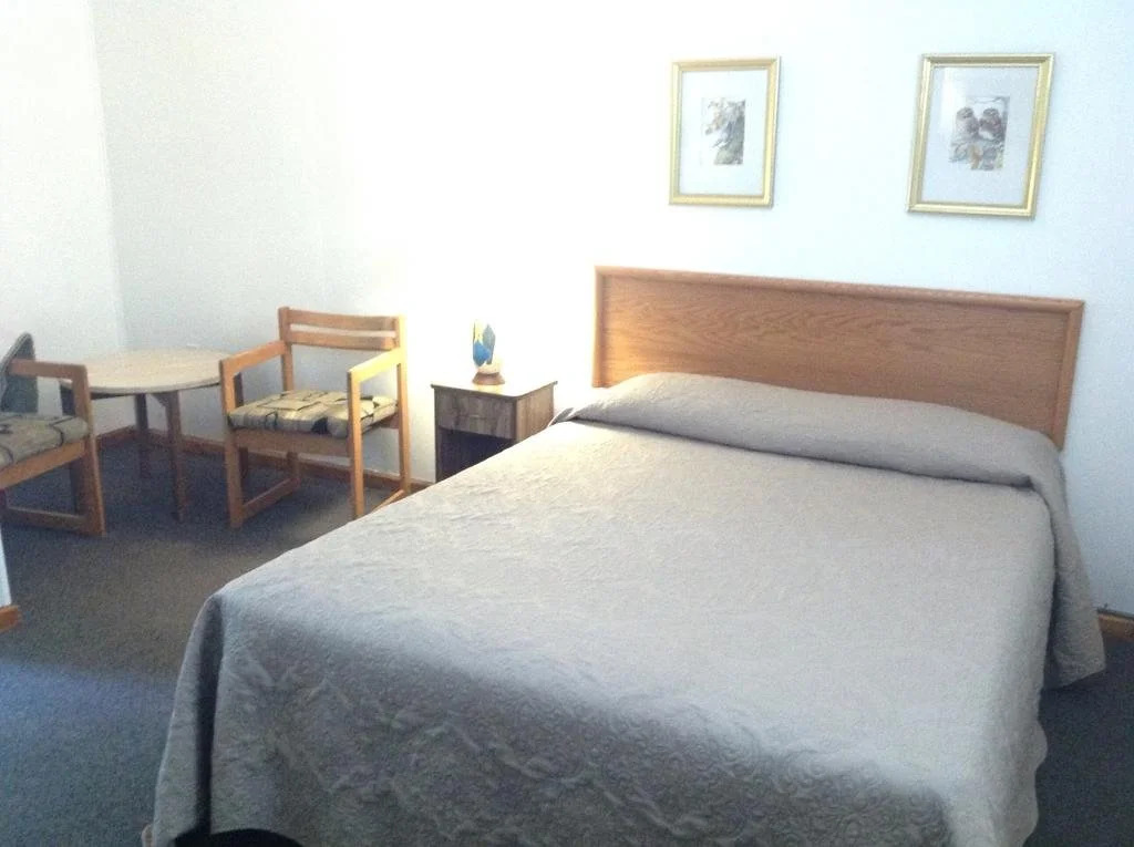Cedar Vista Motel