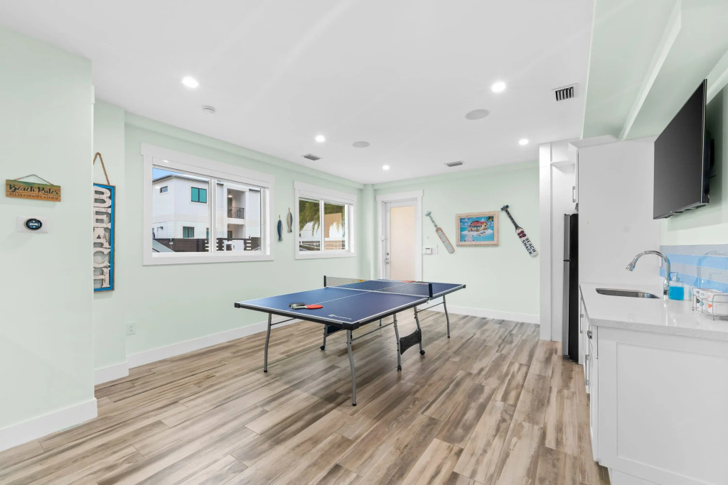 Luxury Waterfront Oasis w Heated Pool and 50 Dock