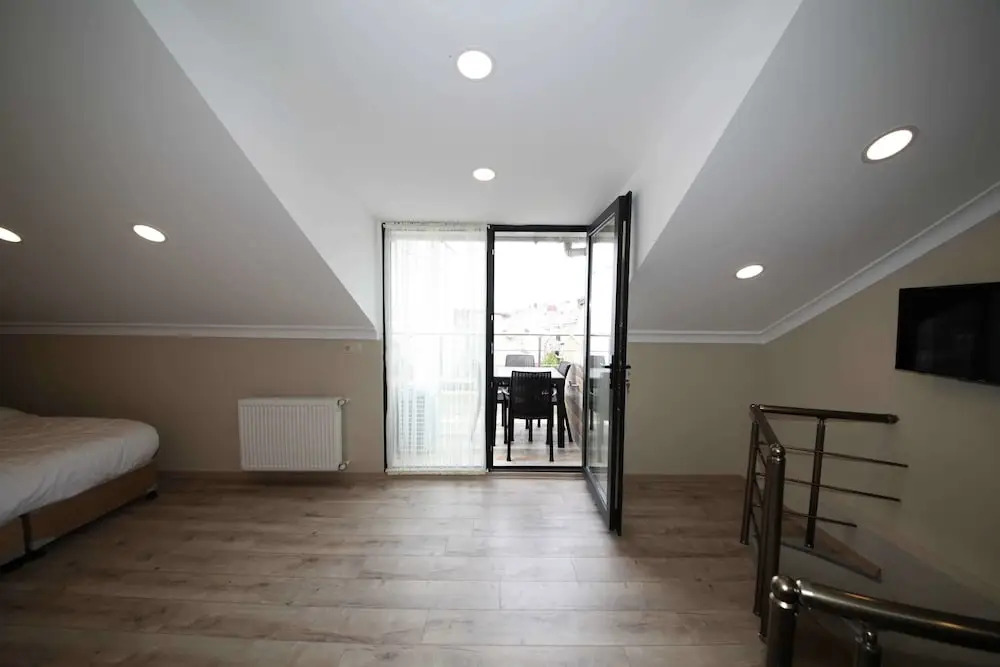 Corner Suite