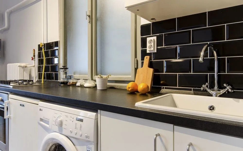 Bergamot Apartment