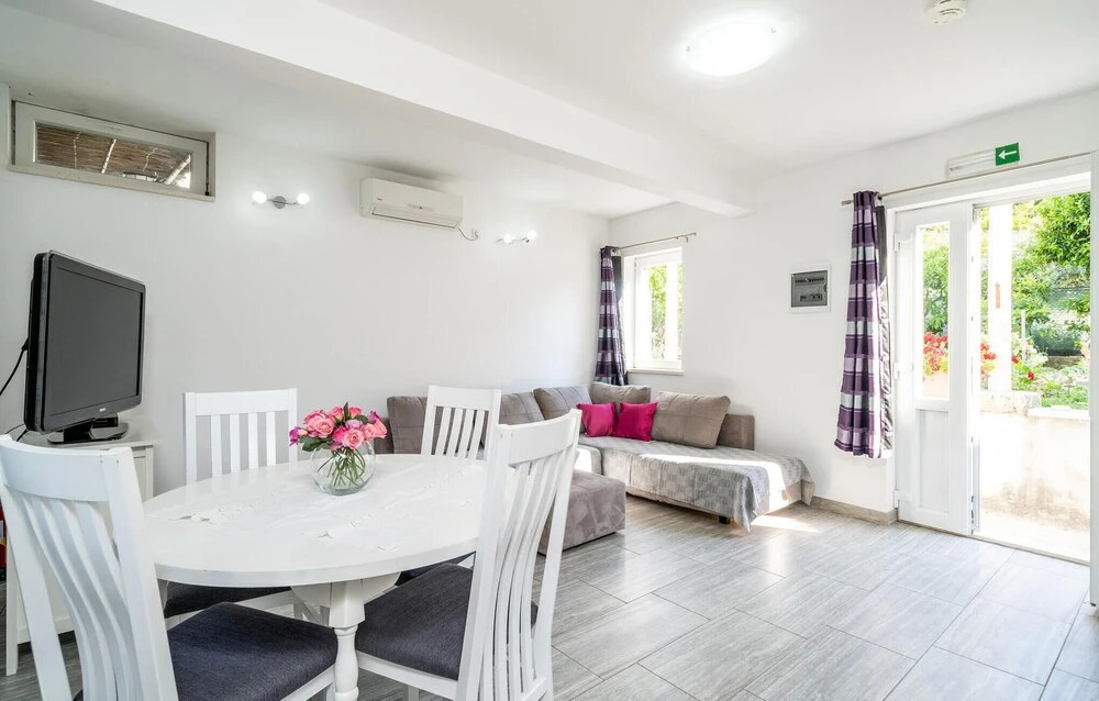 Amazing Apartment in Zaton Veliki With Wifi and 1 Bedrooms