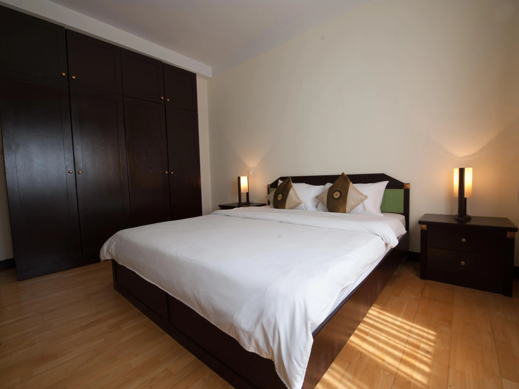 Embassy Place Apartments