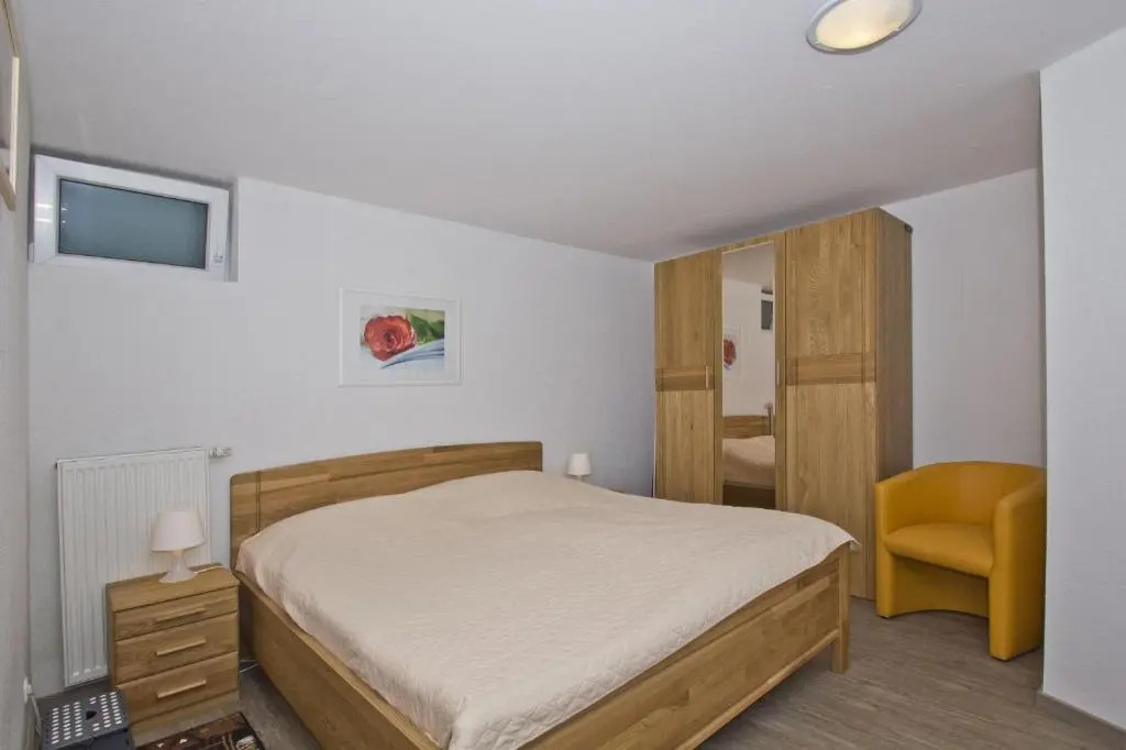 Ferienwohnungen am Hochzeitsberg FeWo 17 Souterrain-Wohnung