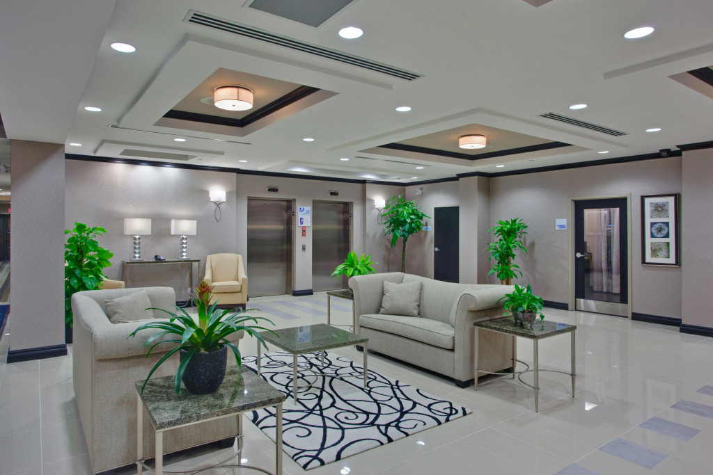 Holiday Inn Express & Suites Ottawa West - Nepean by IHG