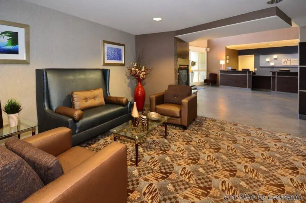 Holiday Inn Express & Suites Santa Clara by IHG